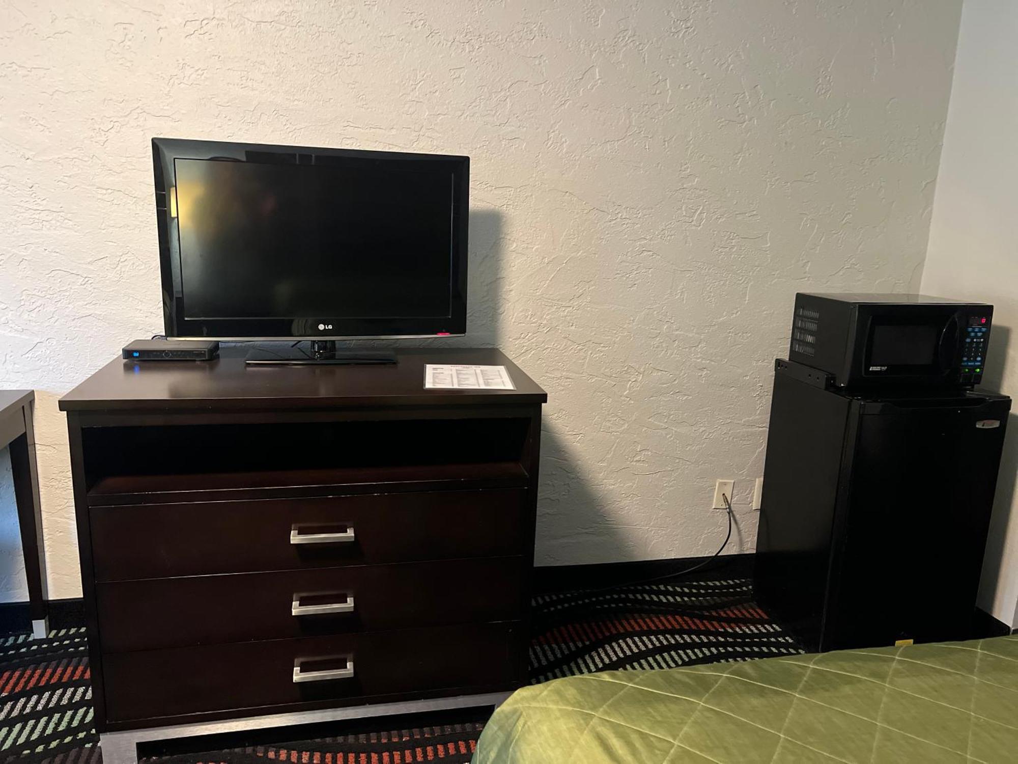 Applegate Inn Cleveland Bagian luar foto